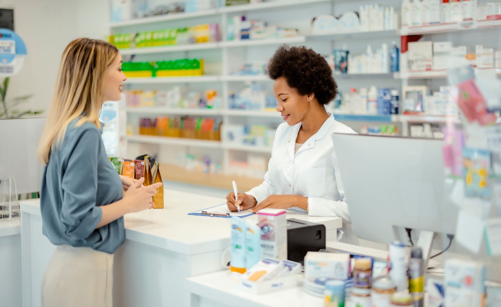 Apa Itu OTC Farmasi? Panduan Singkat untuk Konsumen Cerdas!